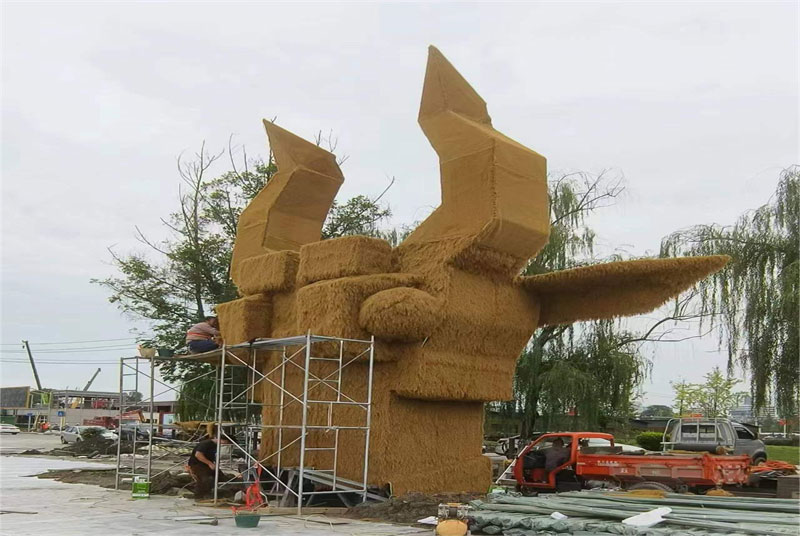 探索环保艺术新趋势：生物可降解临时雕塑的创新与实践