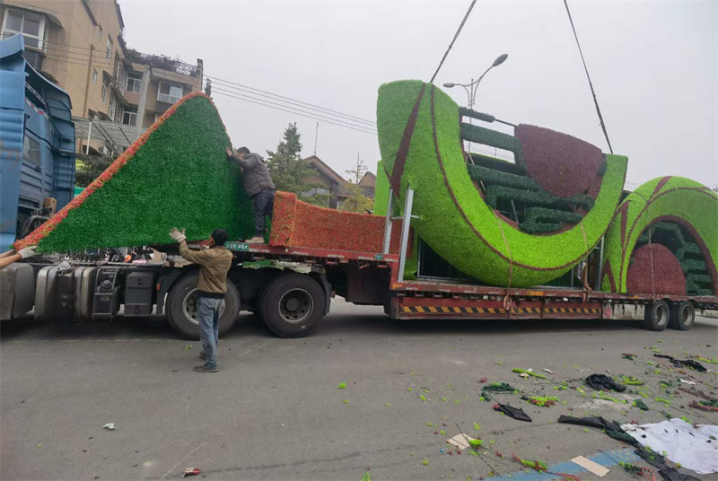 企业吉祥物实体雕塑：品牌形象提升与文化传播的新途径